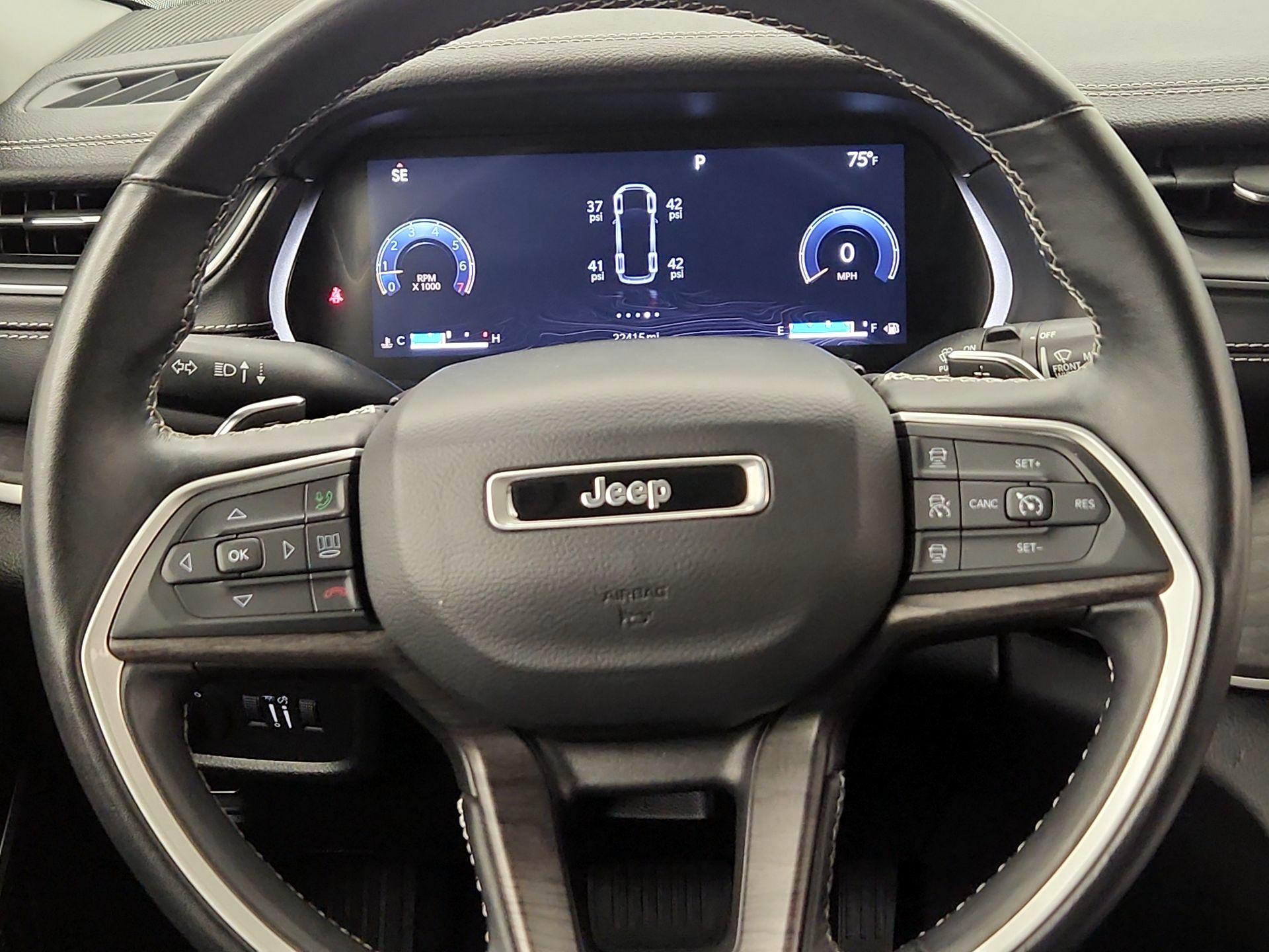 Thumbnail: 2022 Jeep Grand Cherokee L - 10