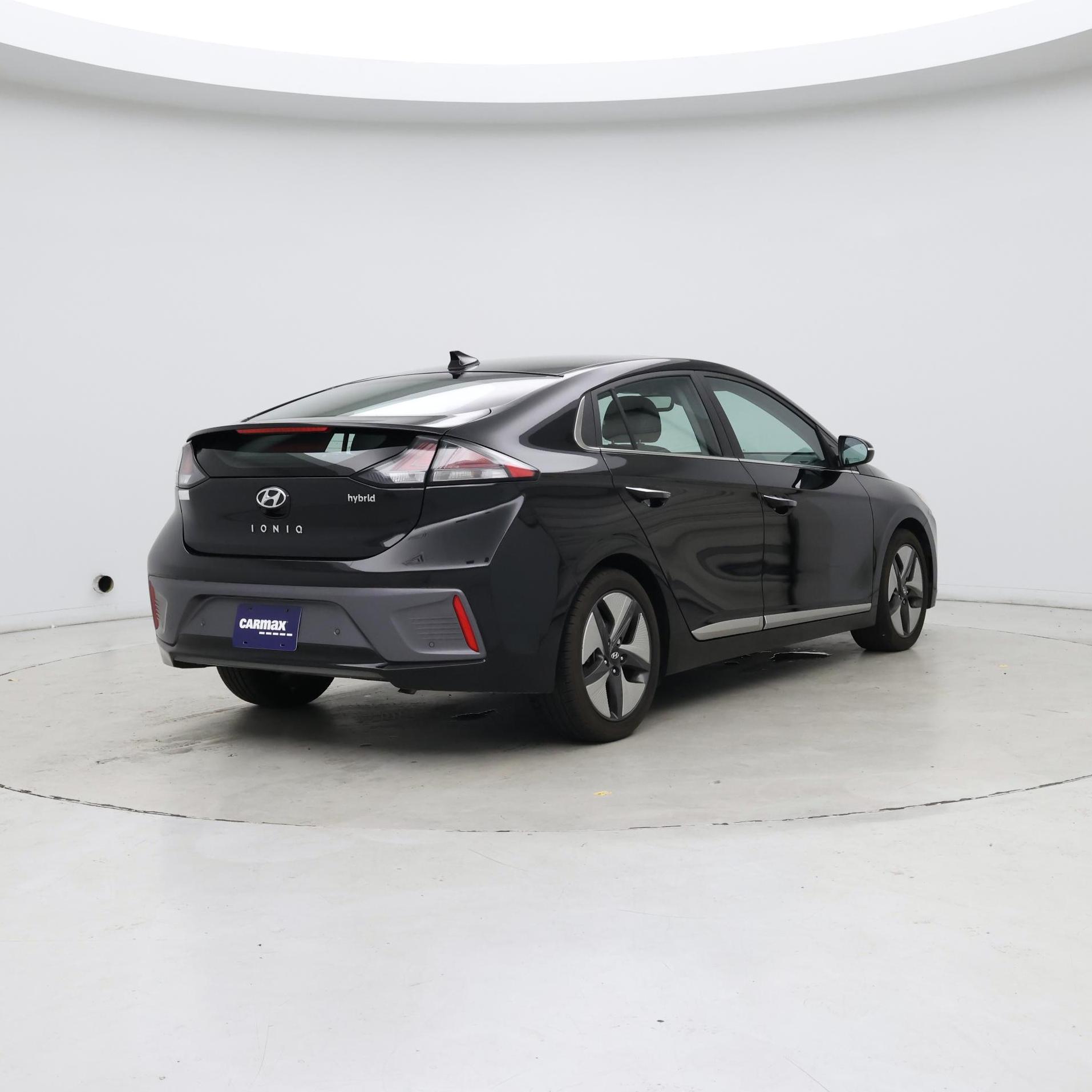 Thumbnail: 2022 Hyundai Ioniq - 8