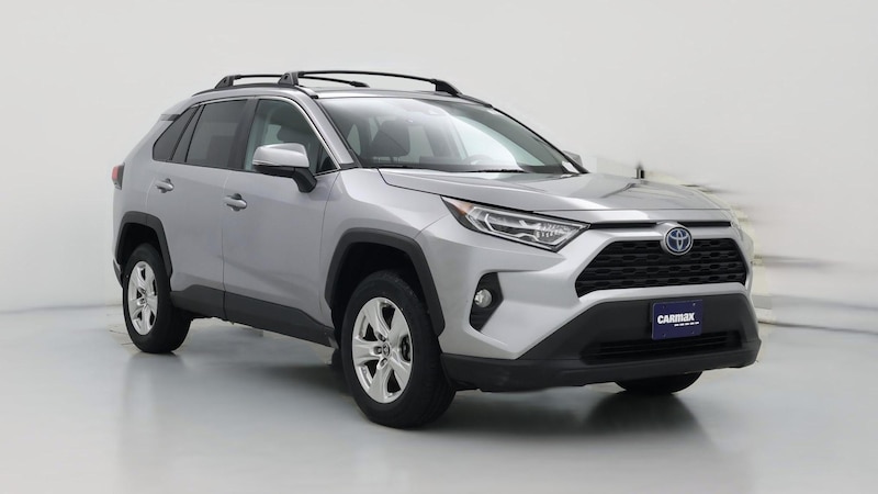 2021 Toyota RAV4 XLE Hero Image