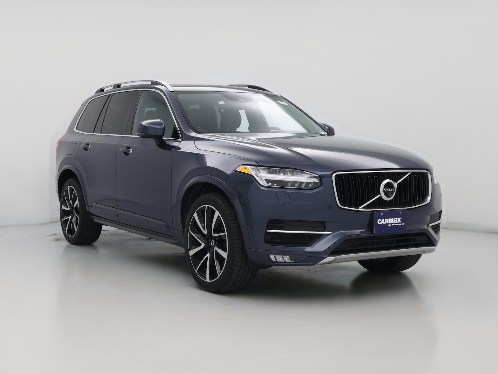 2019 Volvo XC90 Momentum
