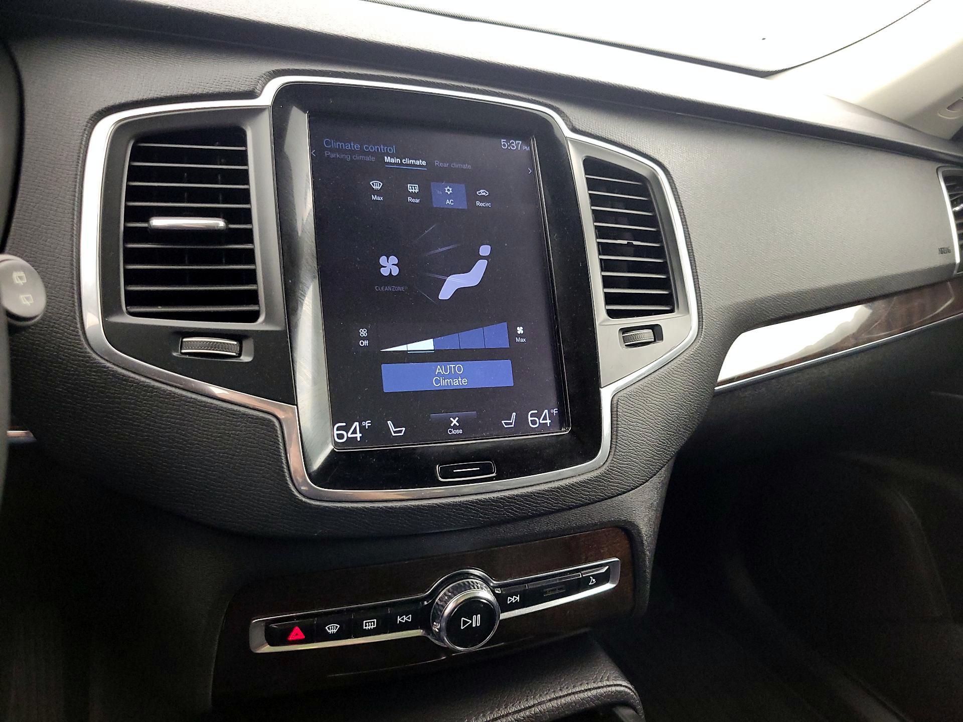 Thumbnail: 2019 Volvo XC90 - 17