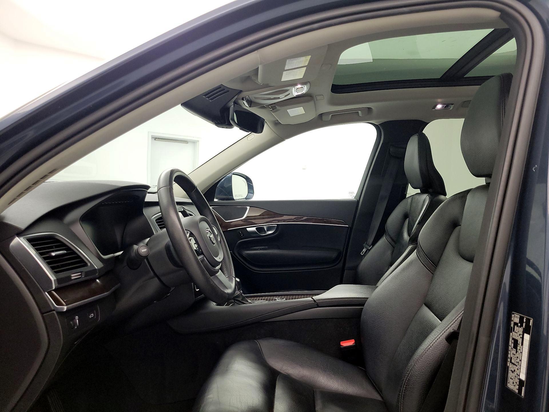 Thumbnail: 2019 Volvo XC90 - 20