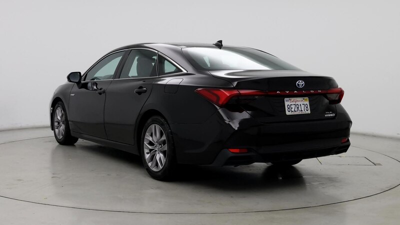 2019 Toyota Avalon XLE 2