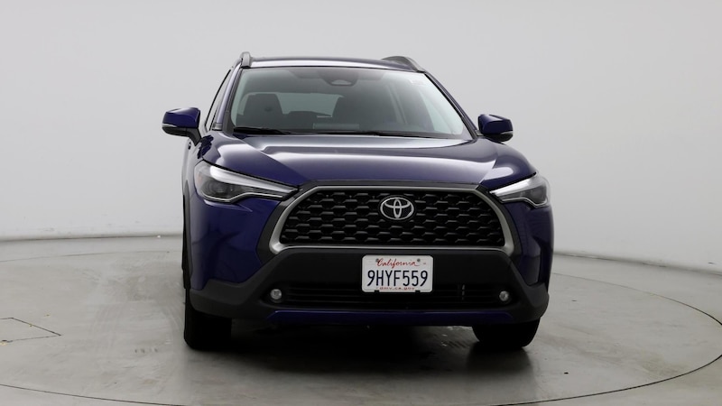 2023 Toyota Corolla Cross XLE 5