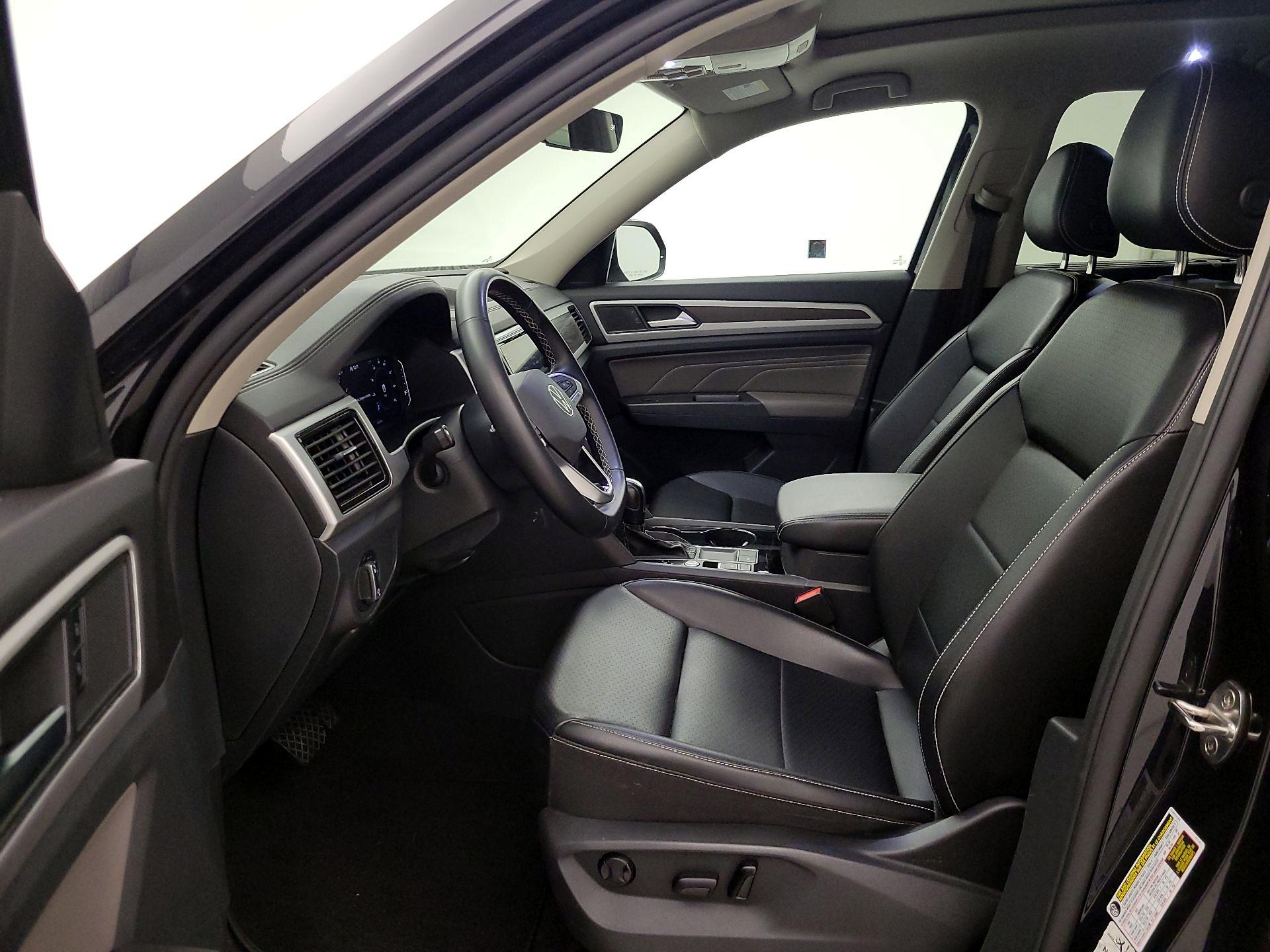 Thumbnail: 2022 Volkswagen Atlas - 11