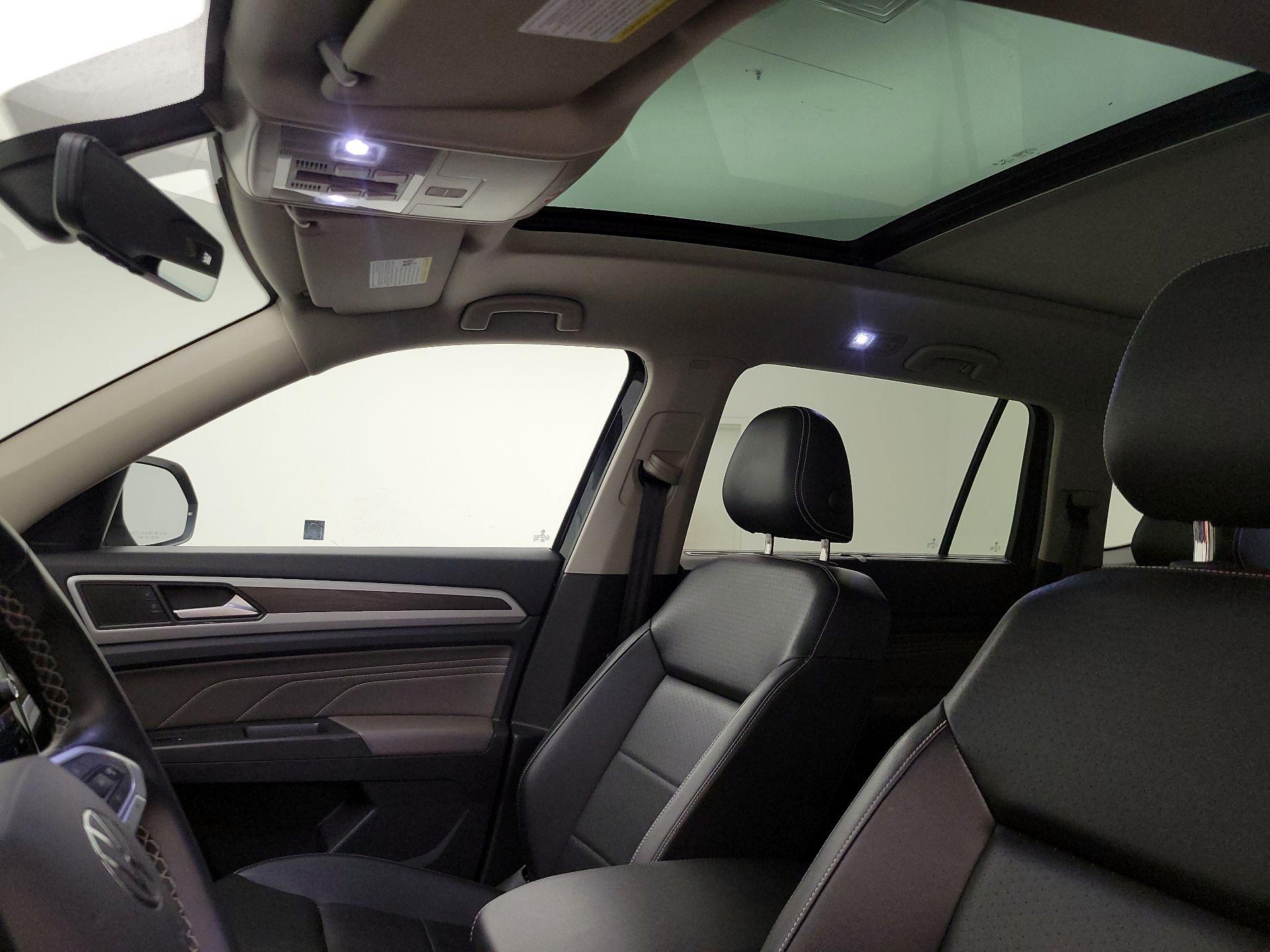 Thumbnail: 2022 Volkswagen Atlas - 18
