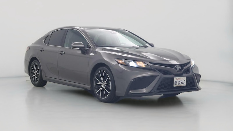 2022 Toyota Camry SE Hero Image