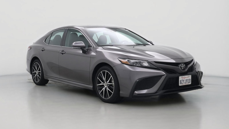 2022 Toyota Camry SE Hero Image