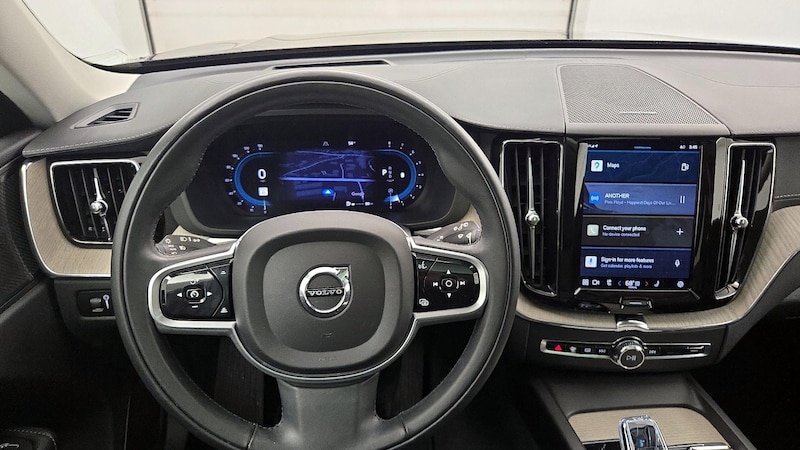 2022 Volvo XC60 B6 Inscription 10