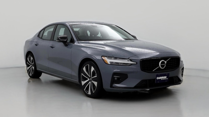 2022 Volvo S60 B5 Momentum Hero Image