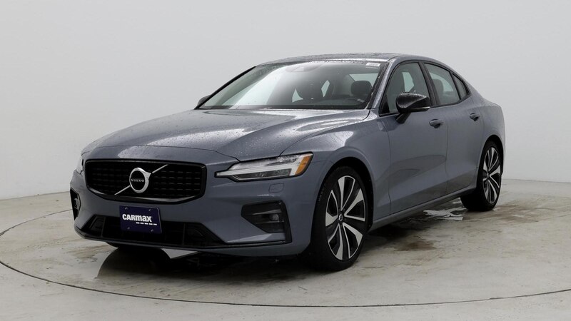 2022 Volvo S60 B5 Momentum 4