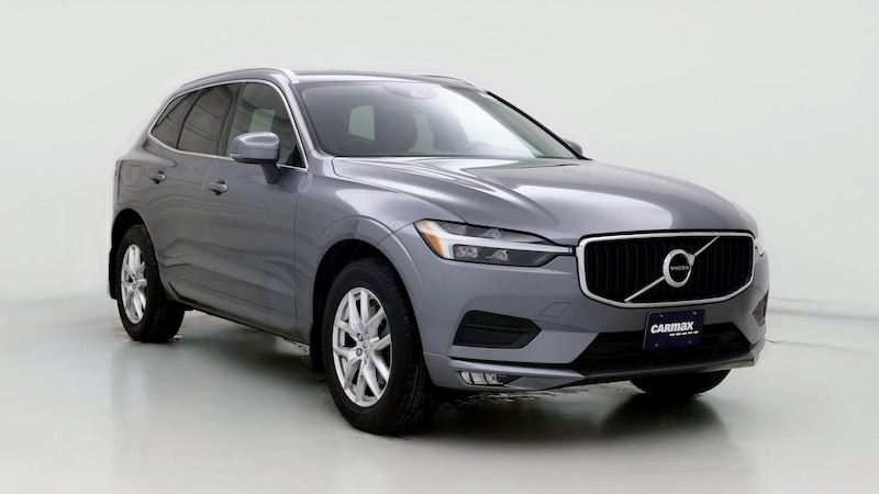 2021 Volvo XC60 T6 Momentum Hero Image