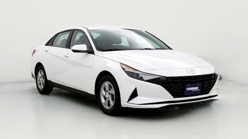 2022 Hyundai Elantra SE Hero Image