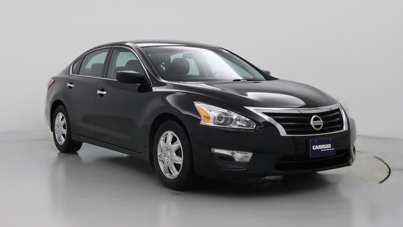 2015 Nissan Altima S Hero Image