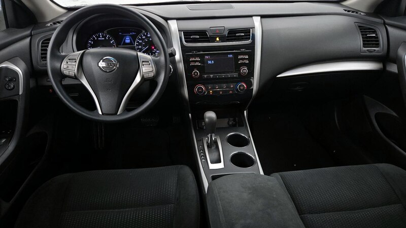 2015 Nissan Altima S 9