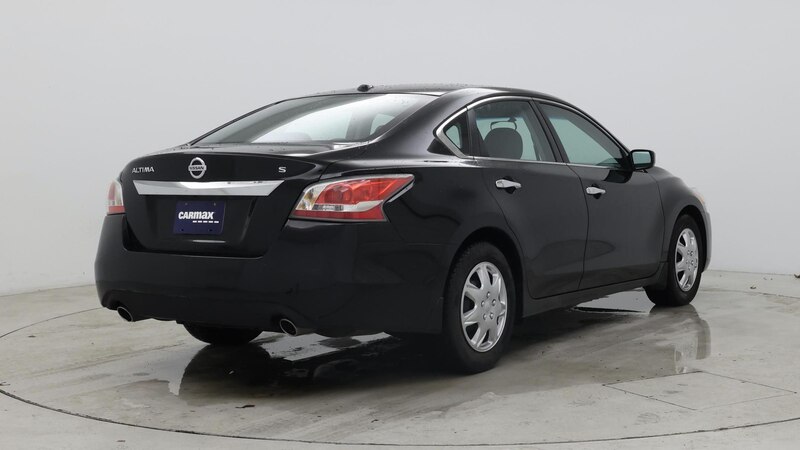 2015 Nissan Altima S 8