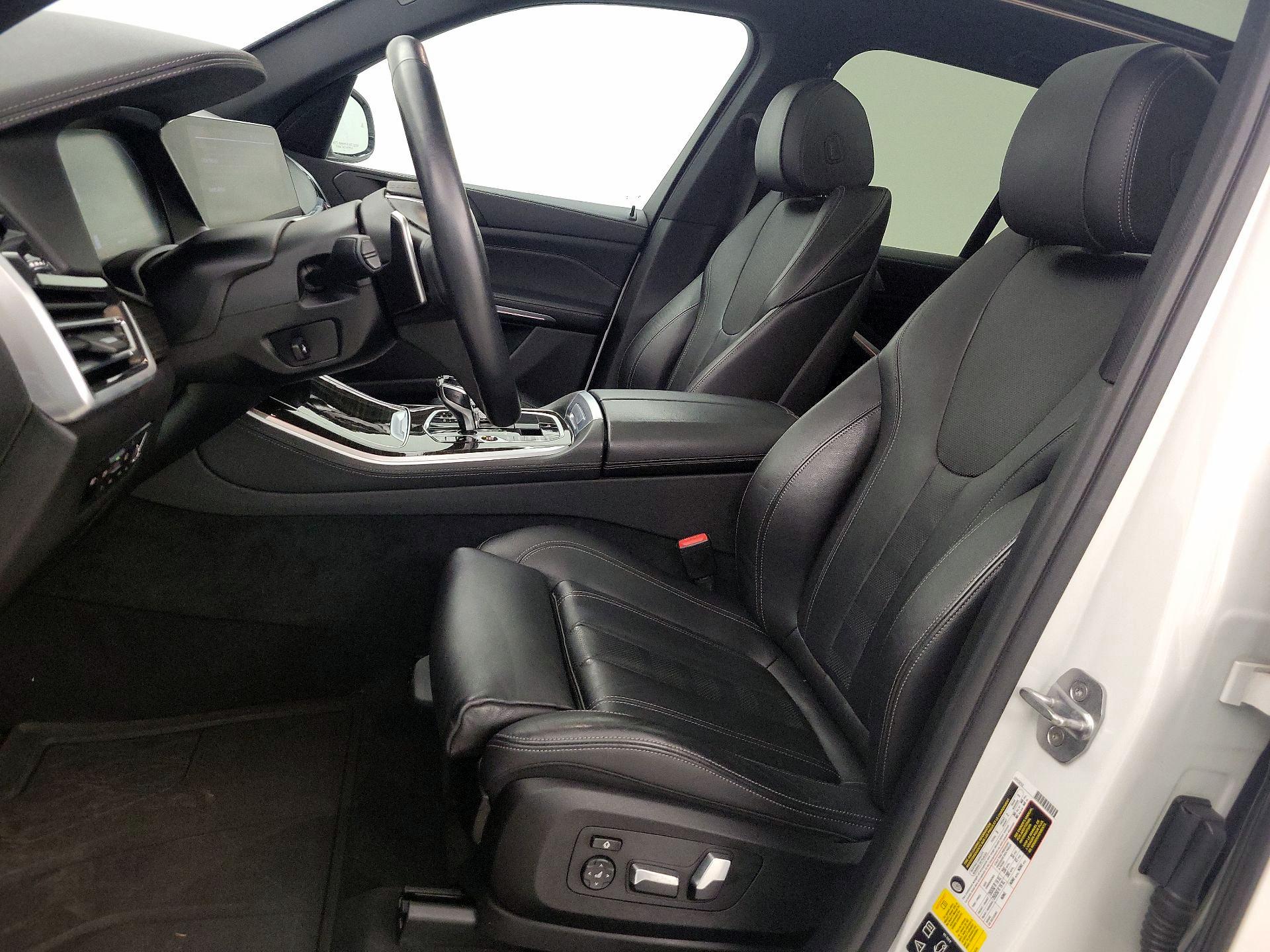 Thumbnail: 2020 BMW X5 - 11