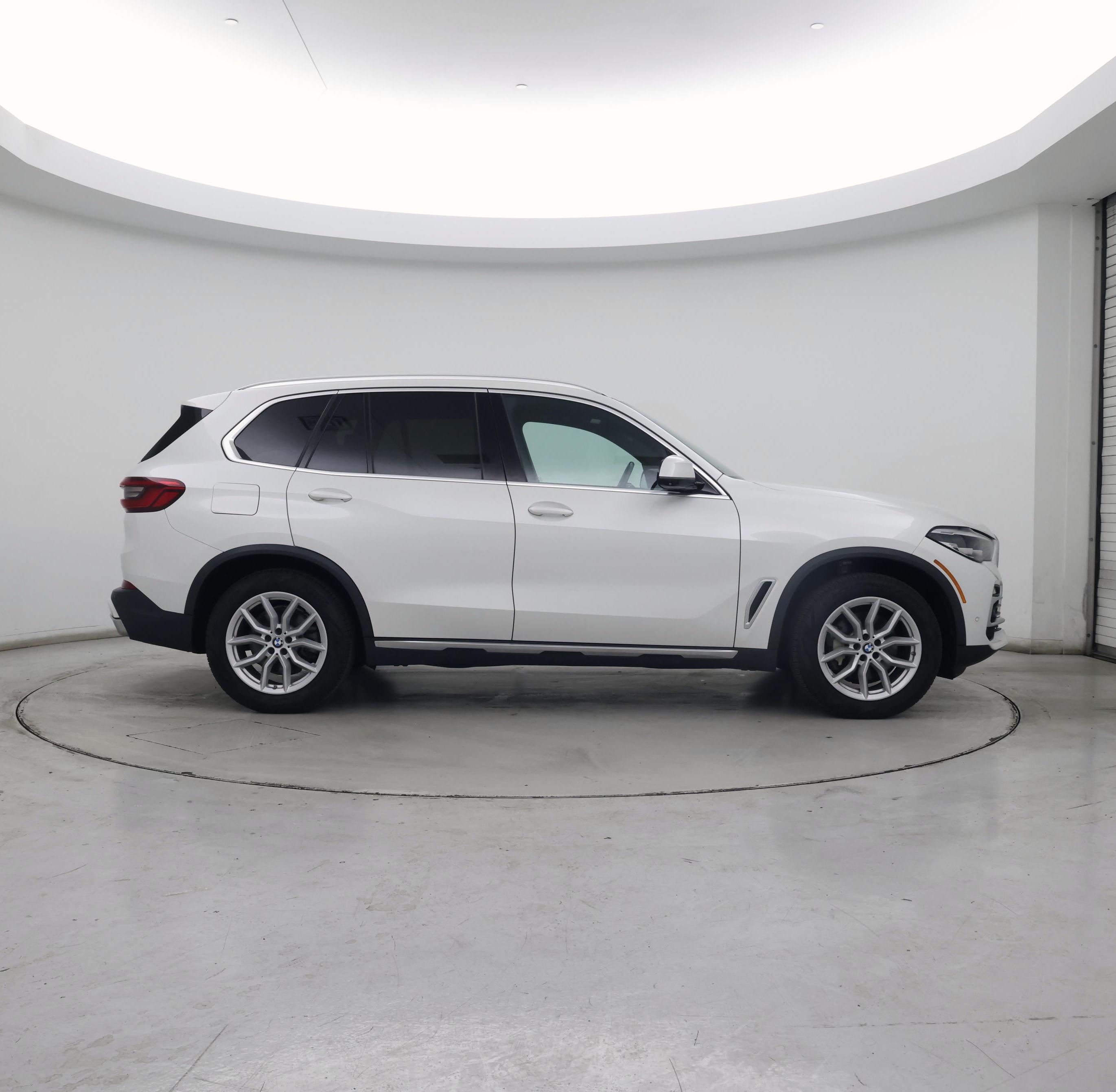 Thumbnail: 2020 BMW X5 - 7