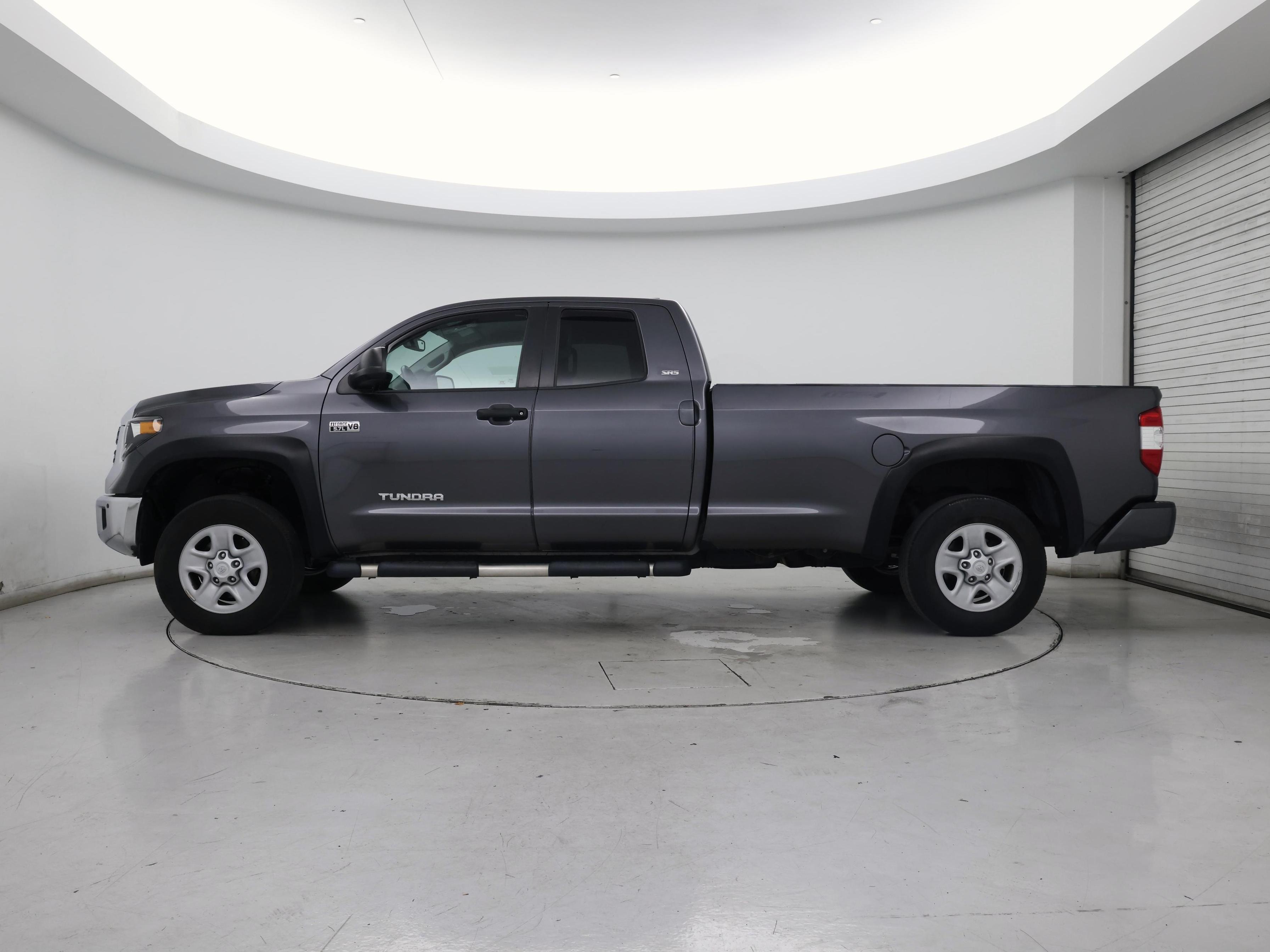 Thumbnail: 2020 Toyota Tundra - 3