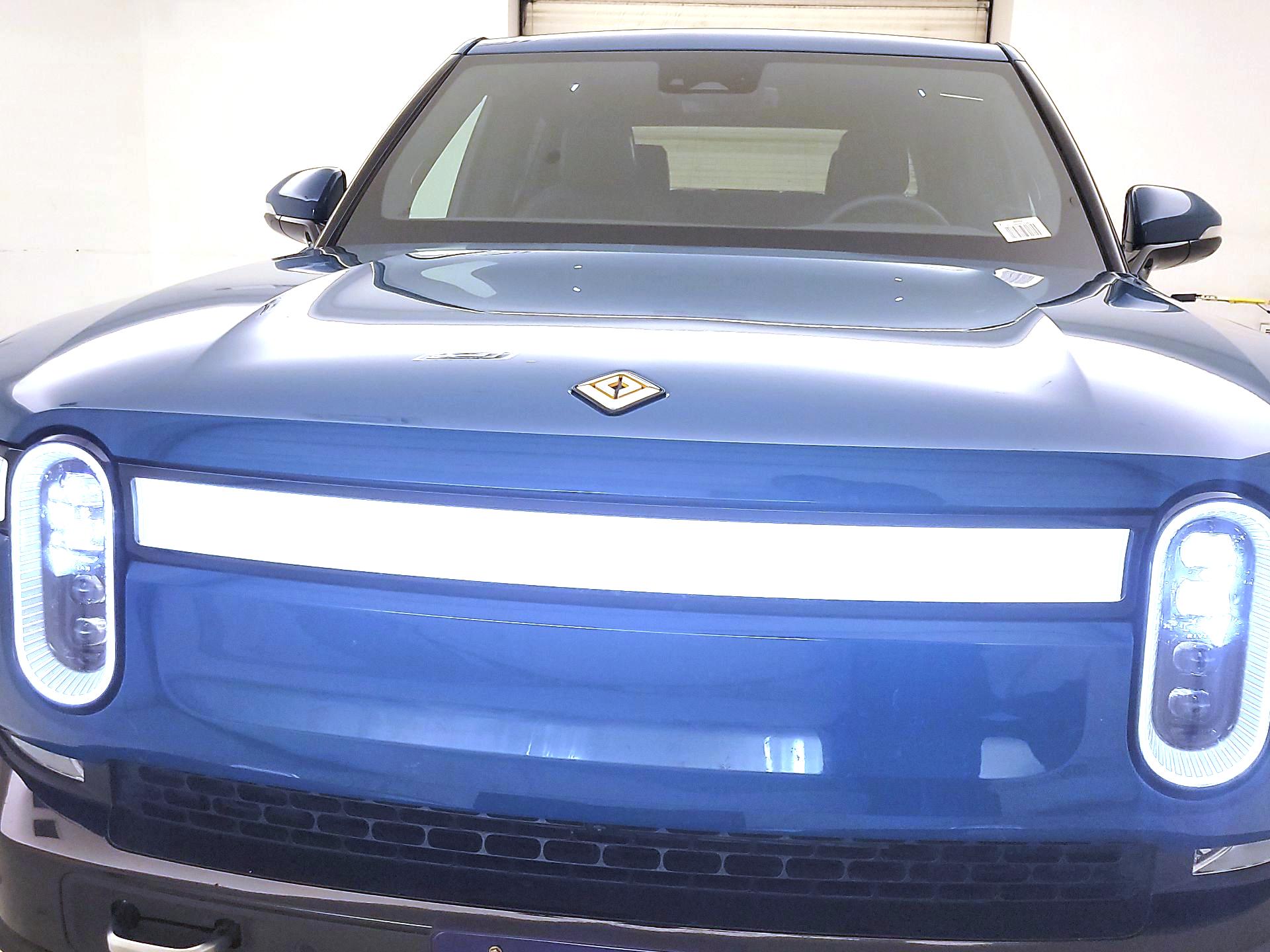 Thumbnail: 2022 Rivian R1T - 2