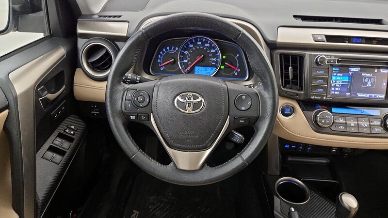 2015 Toyota RAV4 Limited 10