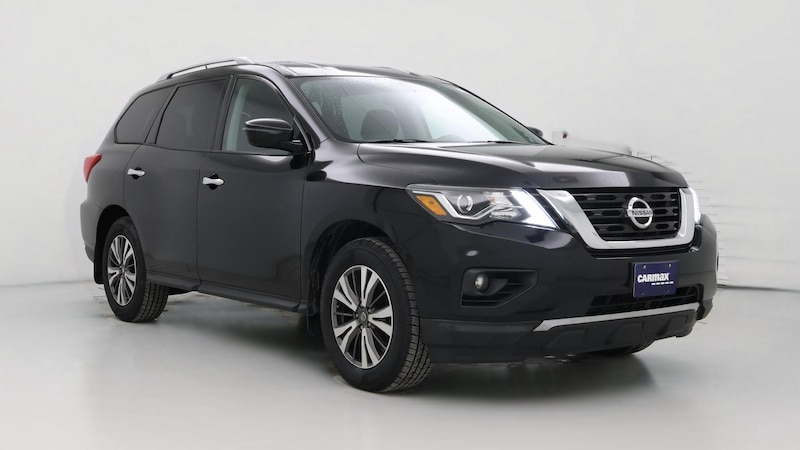 2017 Nissan Pathfinder SV Hero Image