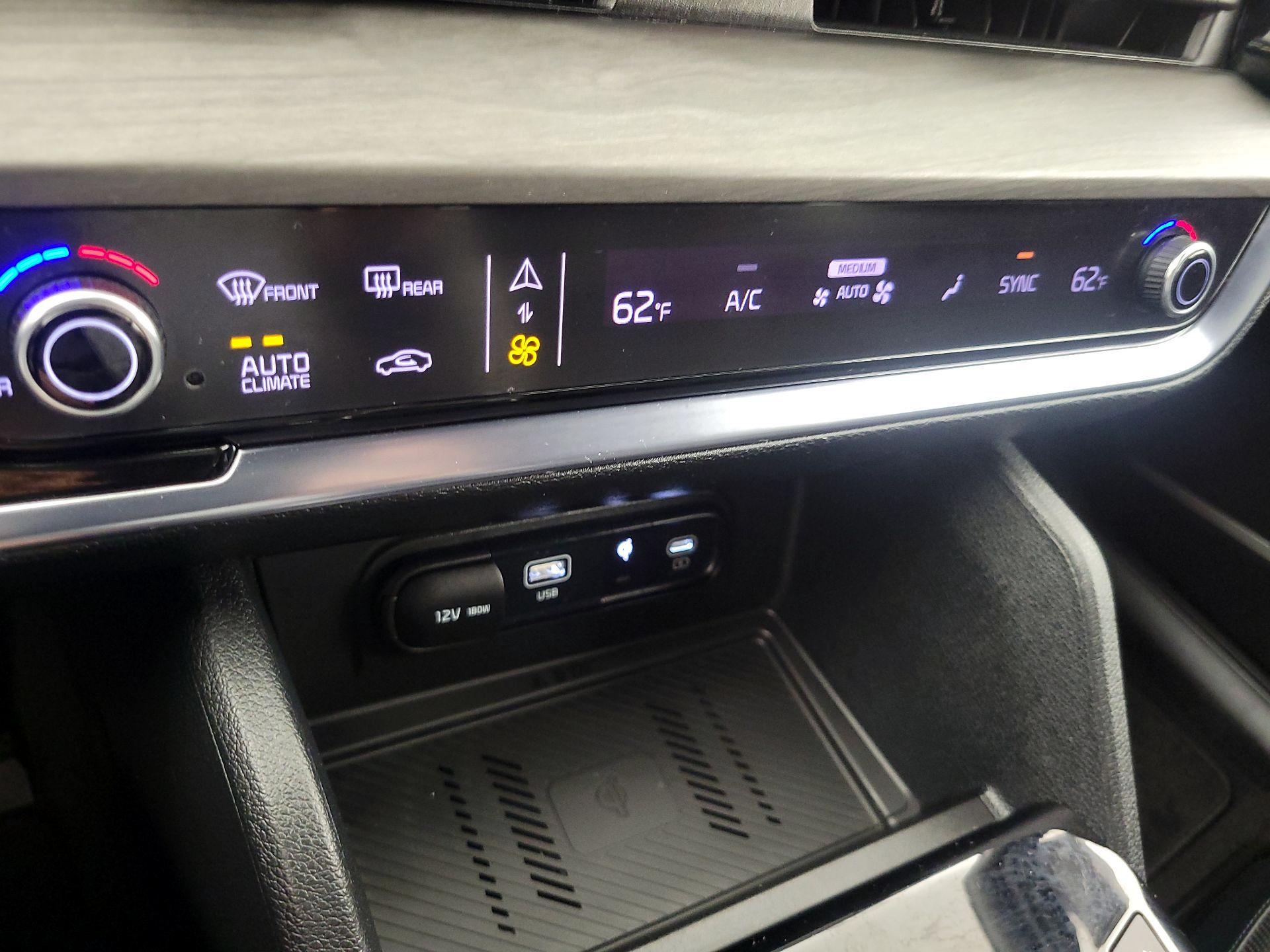 Thumbnail: 2023 Kia Sportage - 17