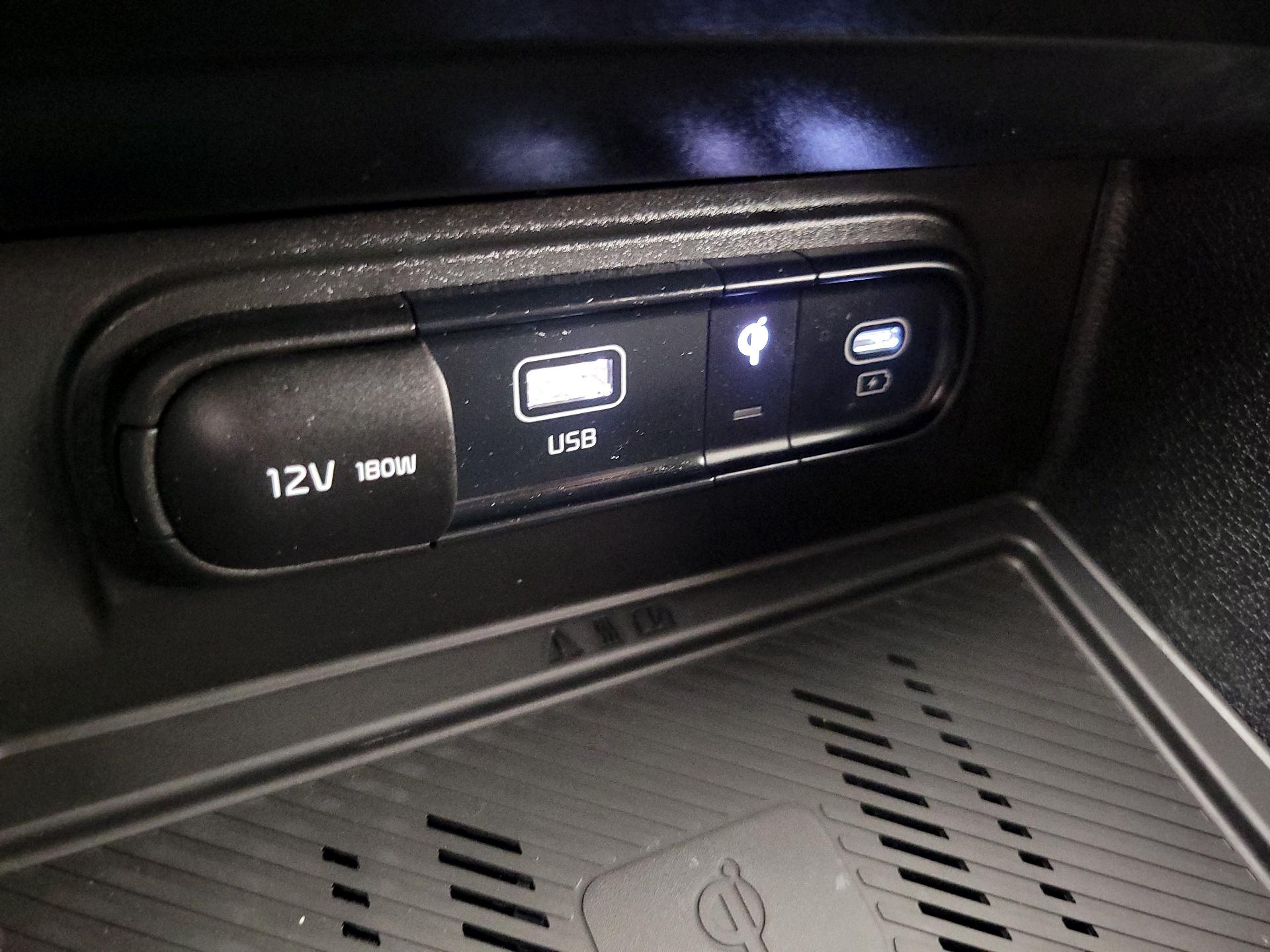 Thumbnail: 2023 Kia Sportage - 19