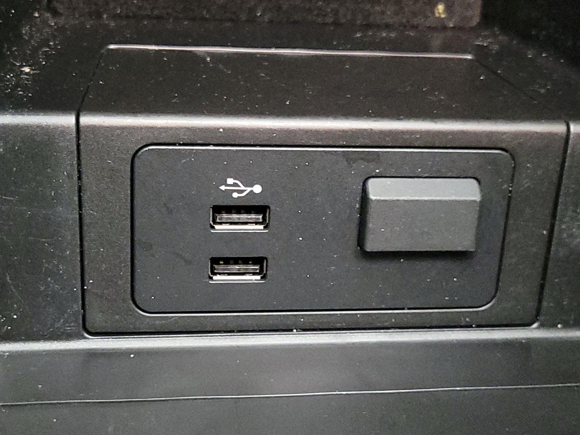 Thumbnail: 2023 Mazda CX-9 - 16