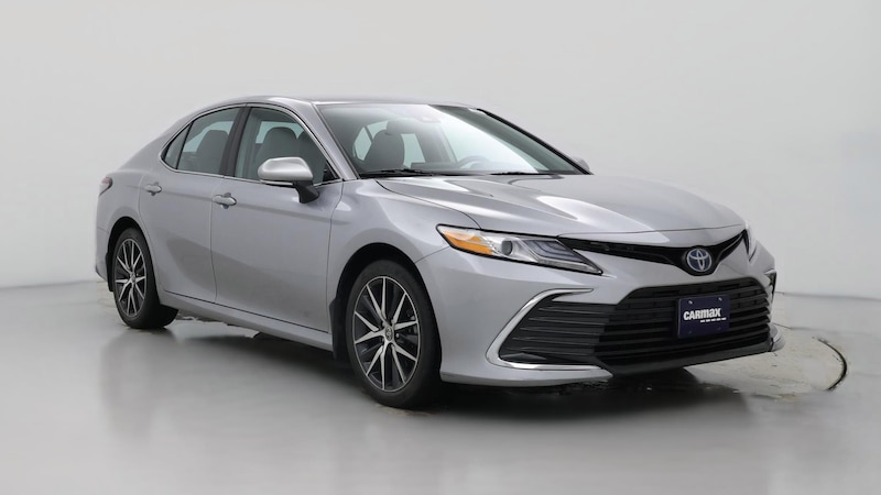 2022 Toyota Camry XLE Hero Image