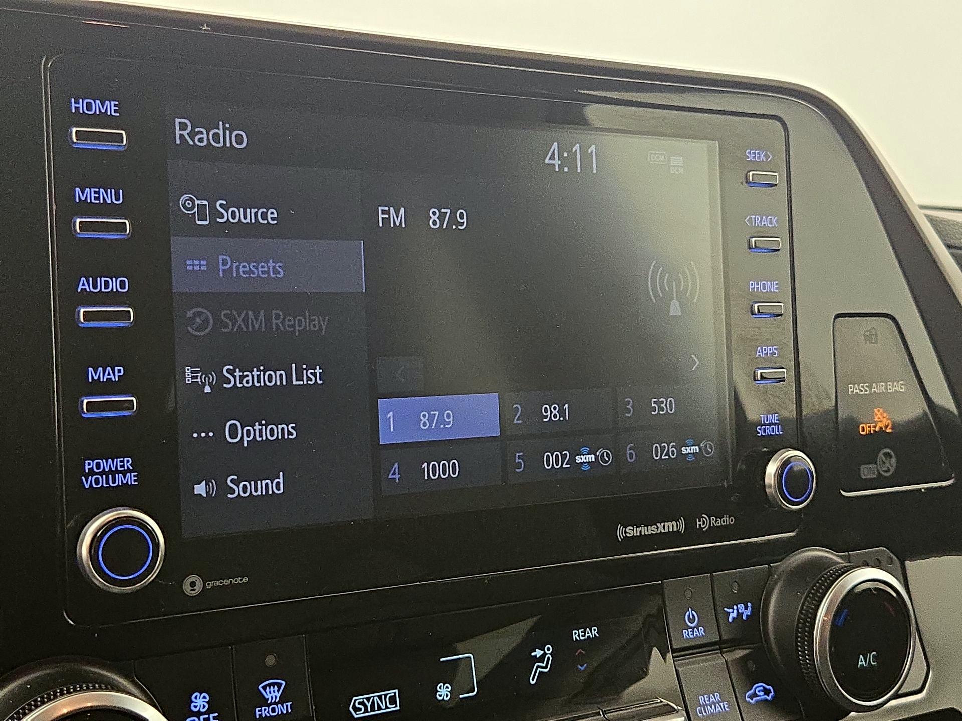 Thumbnail: 2021 Toyota Highlander - 15