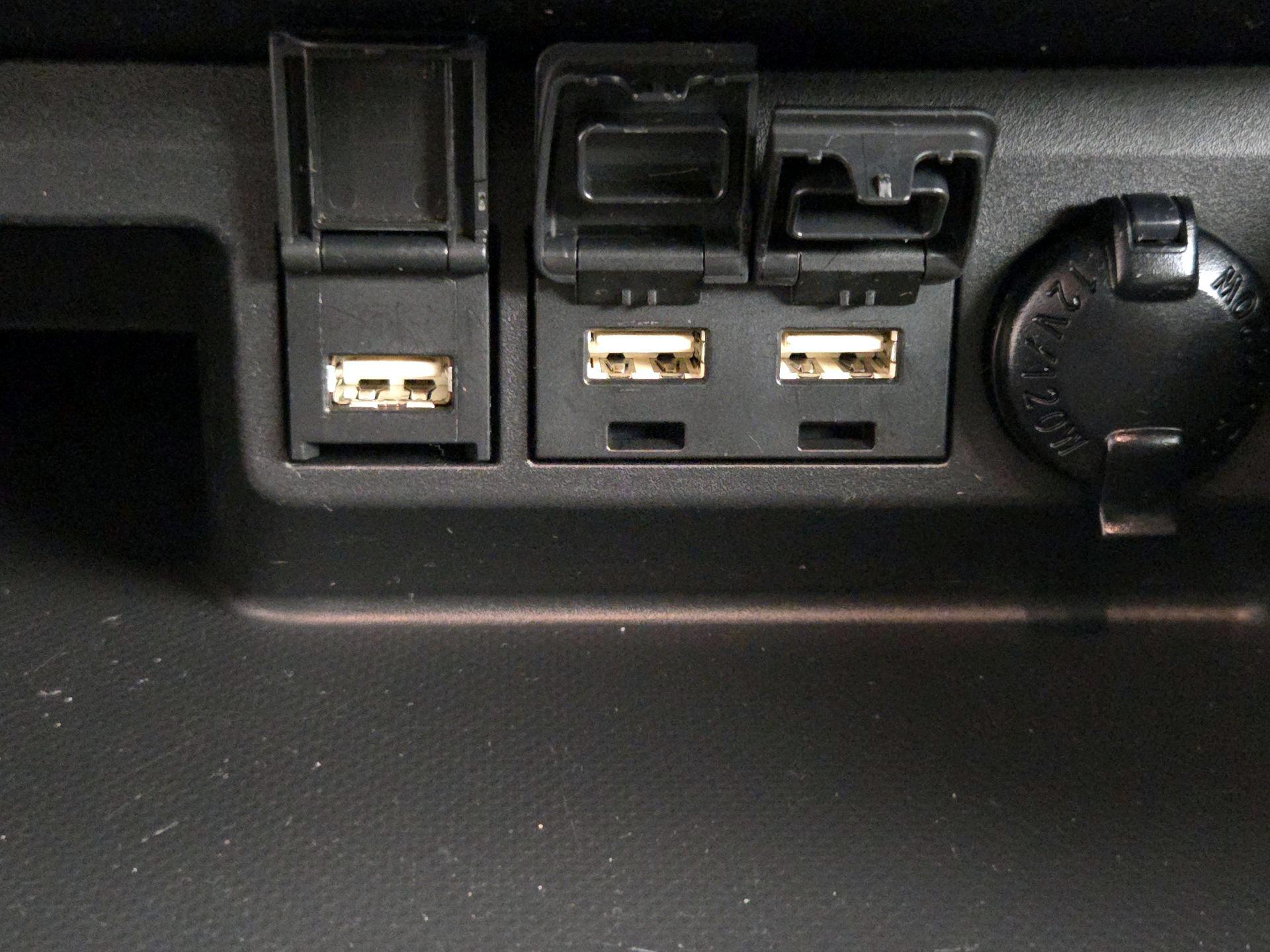 Thumbnail: 2021 Toyota Highlander - 18