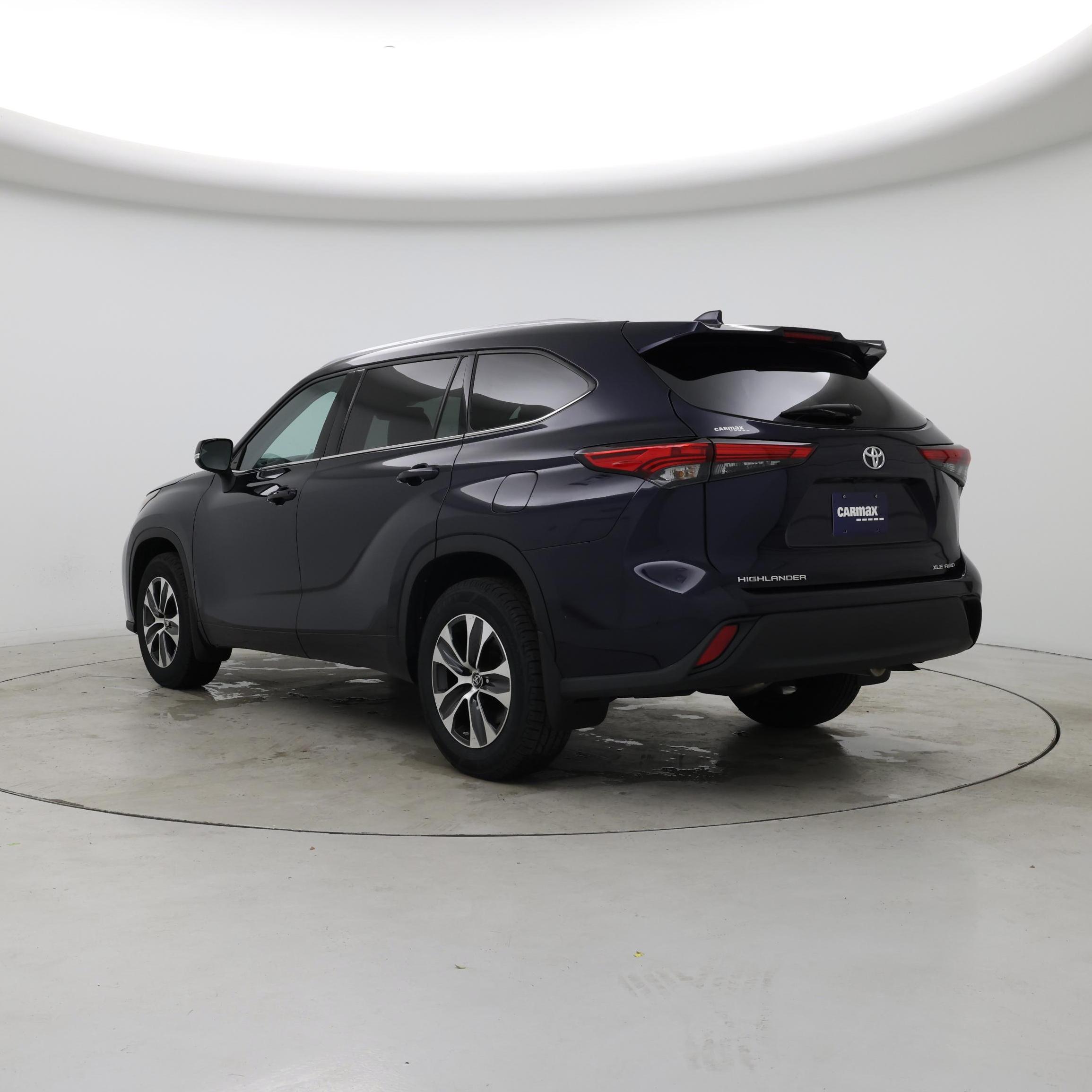 Thumbnail: 2021 Toyota Highlander - 2