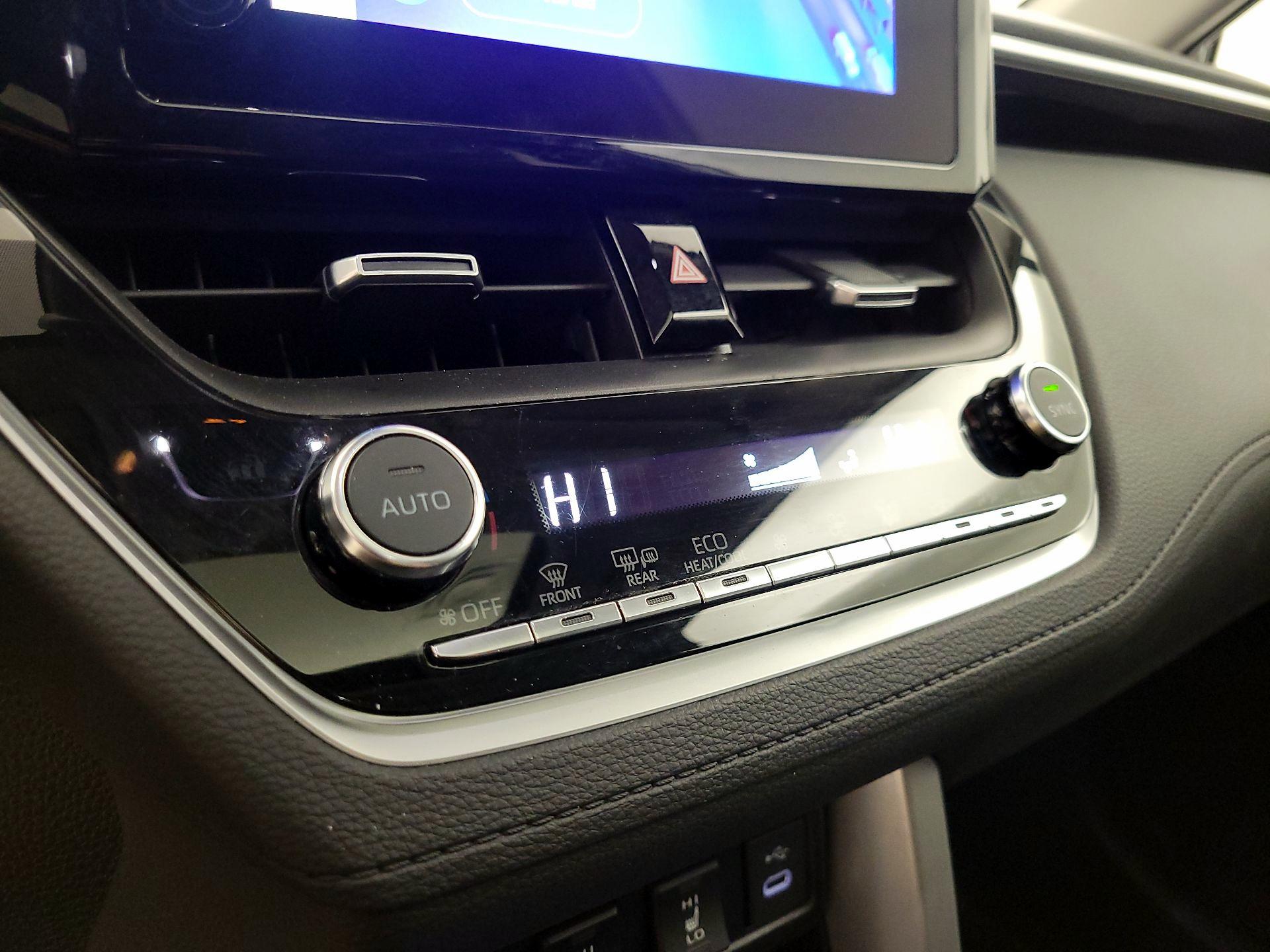 Thumbnail: 2023 Toyota Corolla Cross - 14