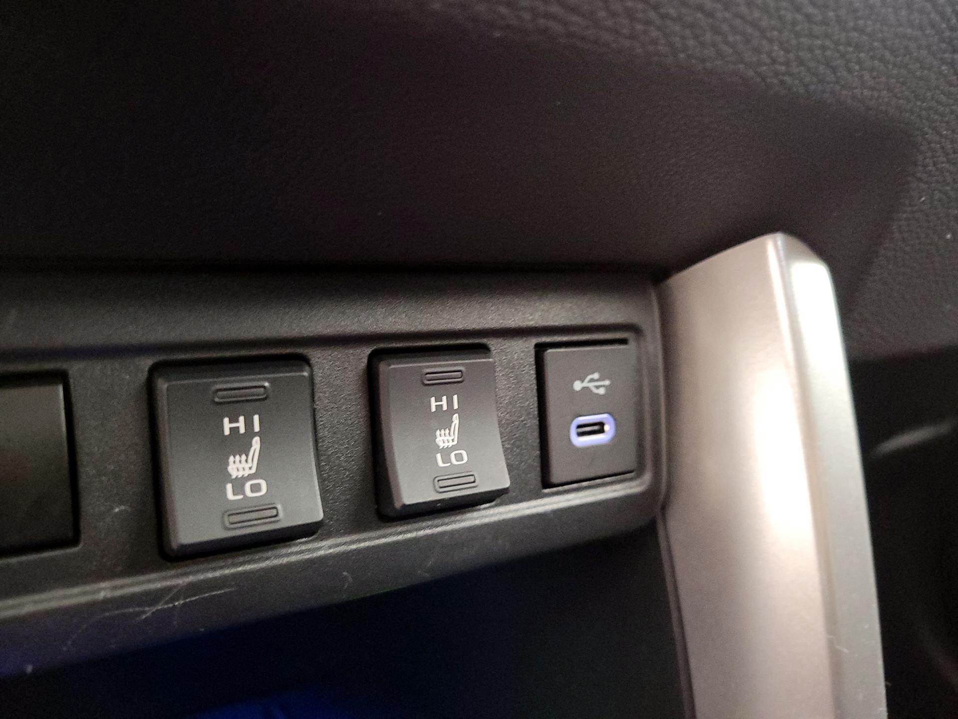 Thumbnail: 2023 Toyota Corolla Cross - 16