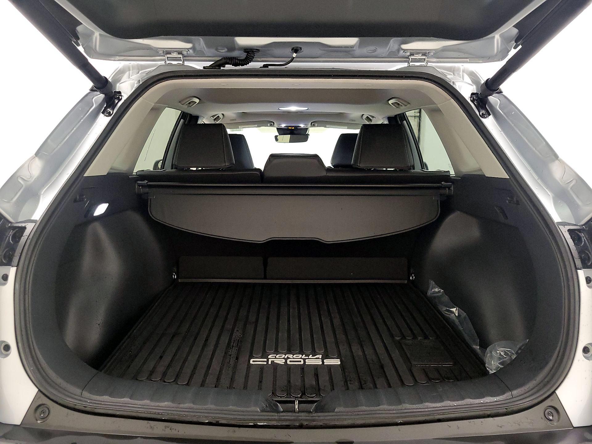 Thumbnail: 2023 Toyota Corolla Cross - 19