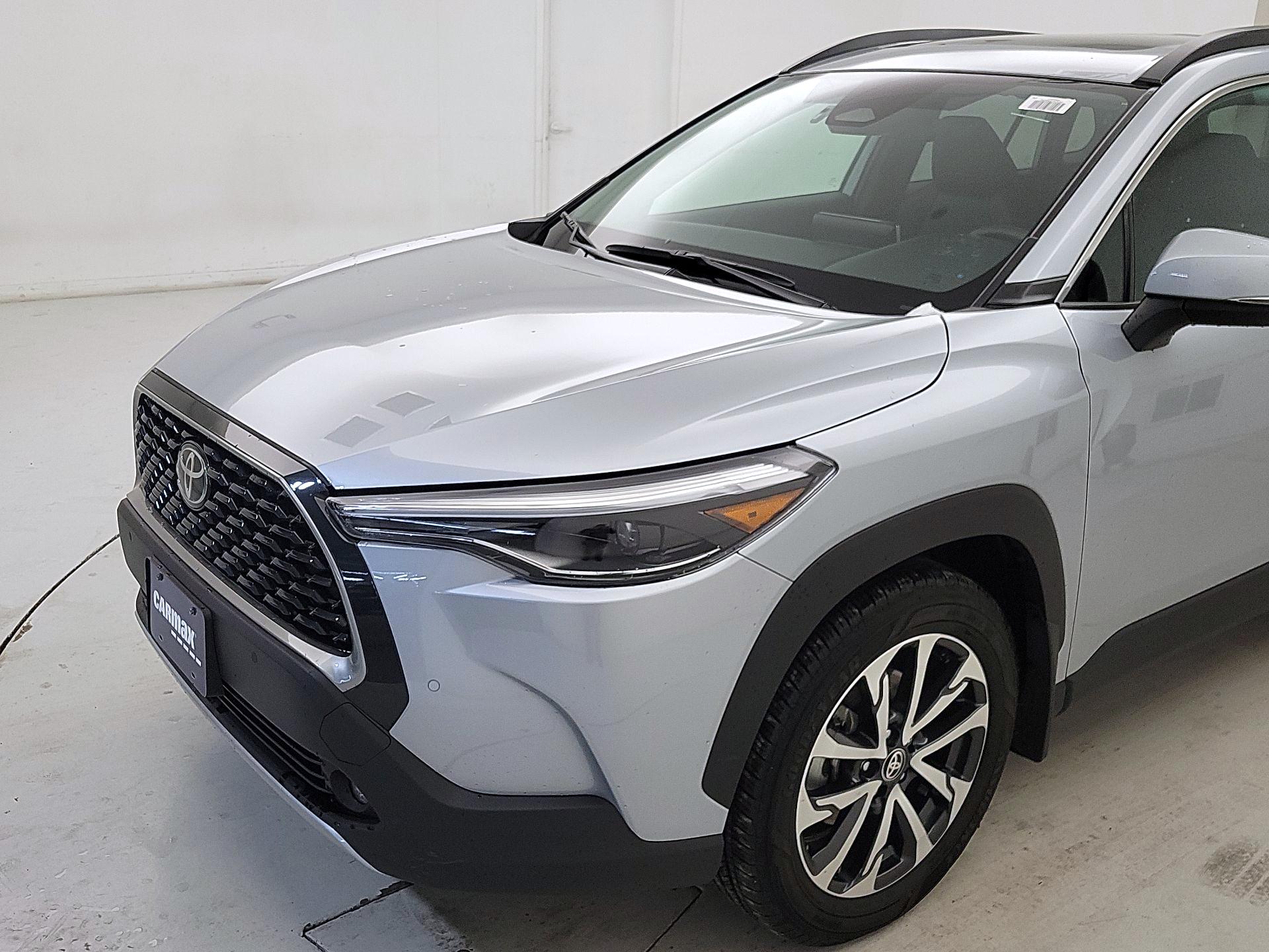 Thumbnail: 2023 Toyota Corolla Cross - 3