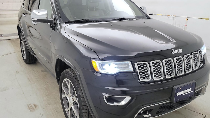 2019 Jeep Grand Cherokee Overland Hero Image