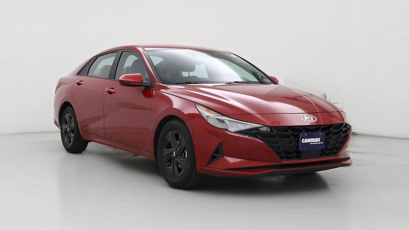 2022 Hyundai Elantra SEL Hero Image