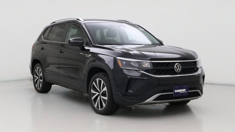 2022 Volkswagen Taos SE Hero Image
