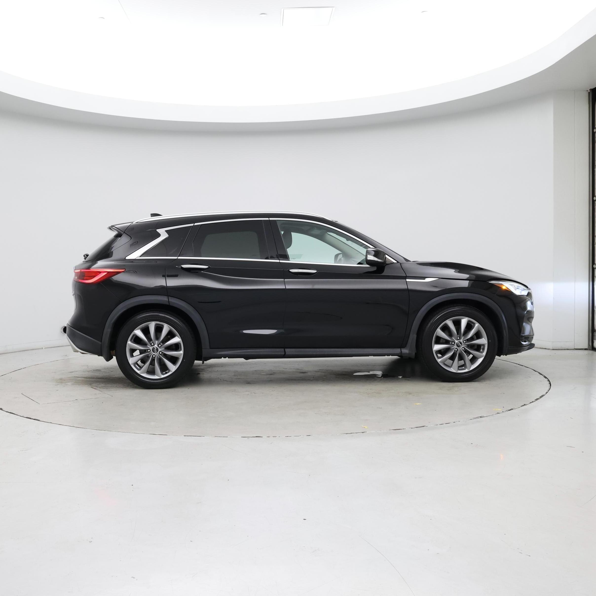 Thumbnail: 2019 INFINITI QX50 - 7