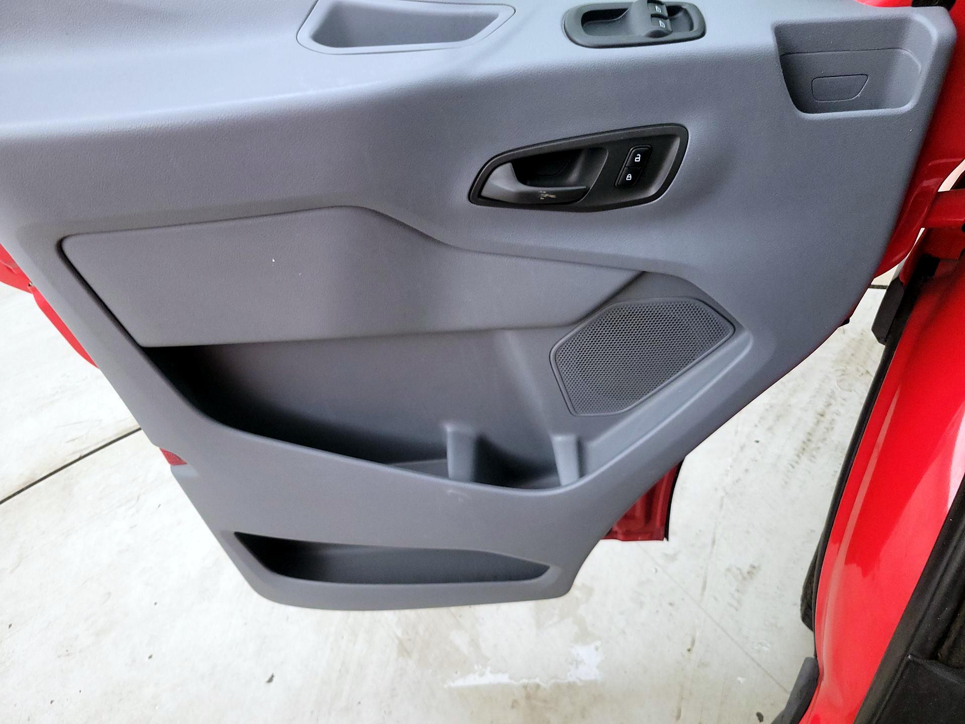 Thumbnail: 2016 Ford Transit Series - 12