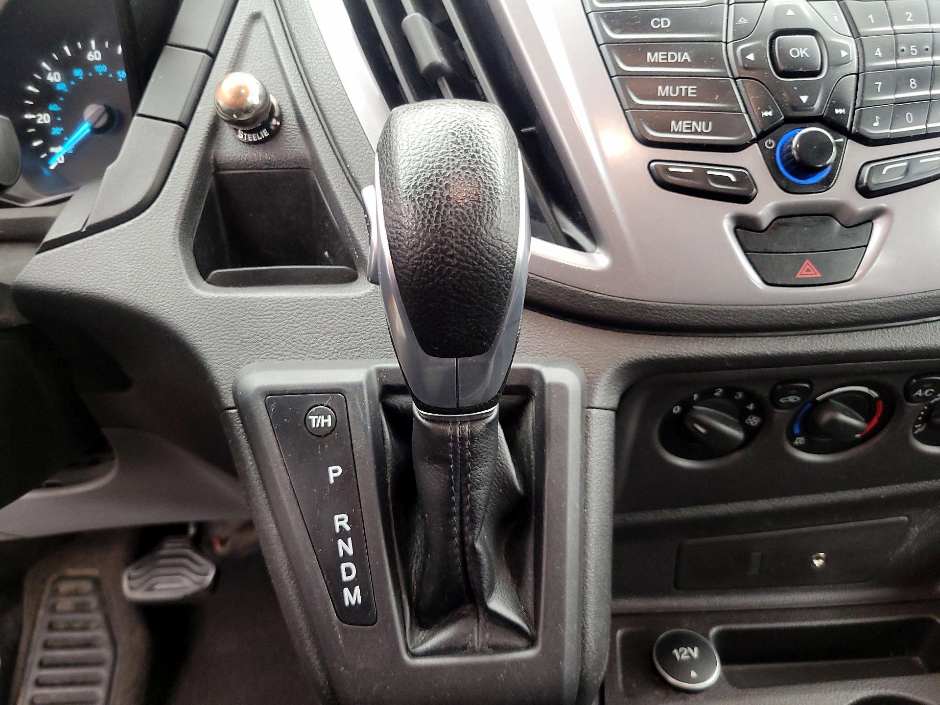 Thumbnail: 2016 Ford Transit Series - 17