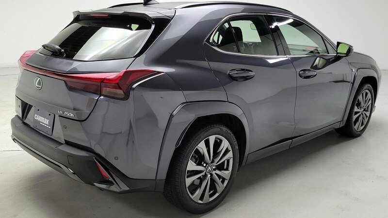 2023 Lexus UX 250h 5