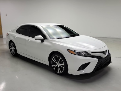 2020 Toyota Camry SE -
                Miami, FL