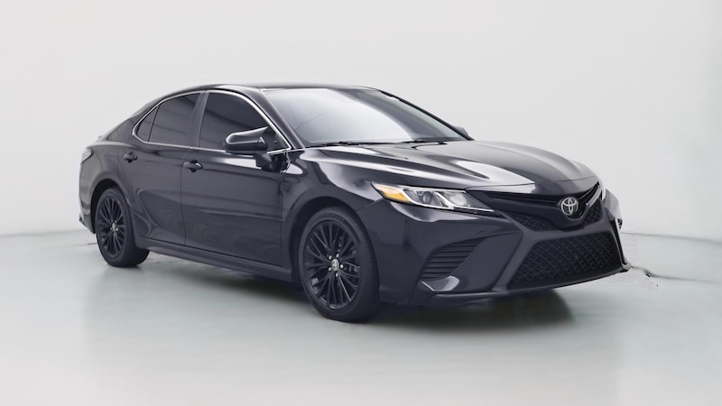 2020 Toyota Camry SE Hero Image