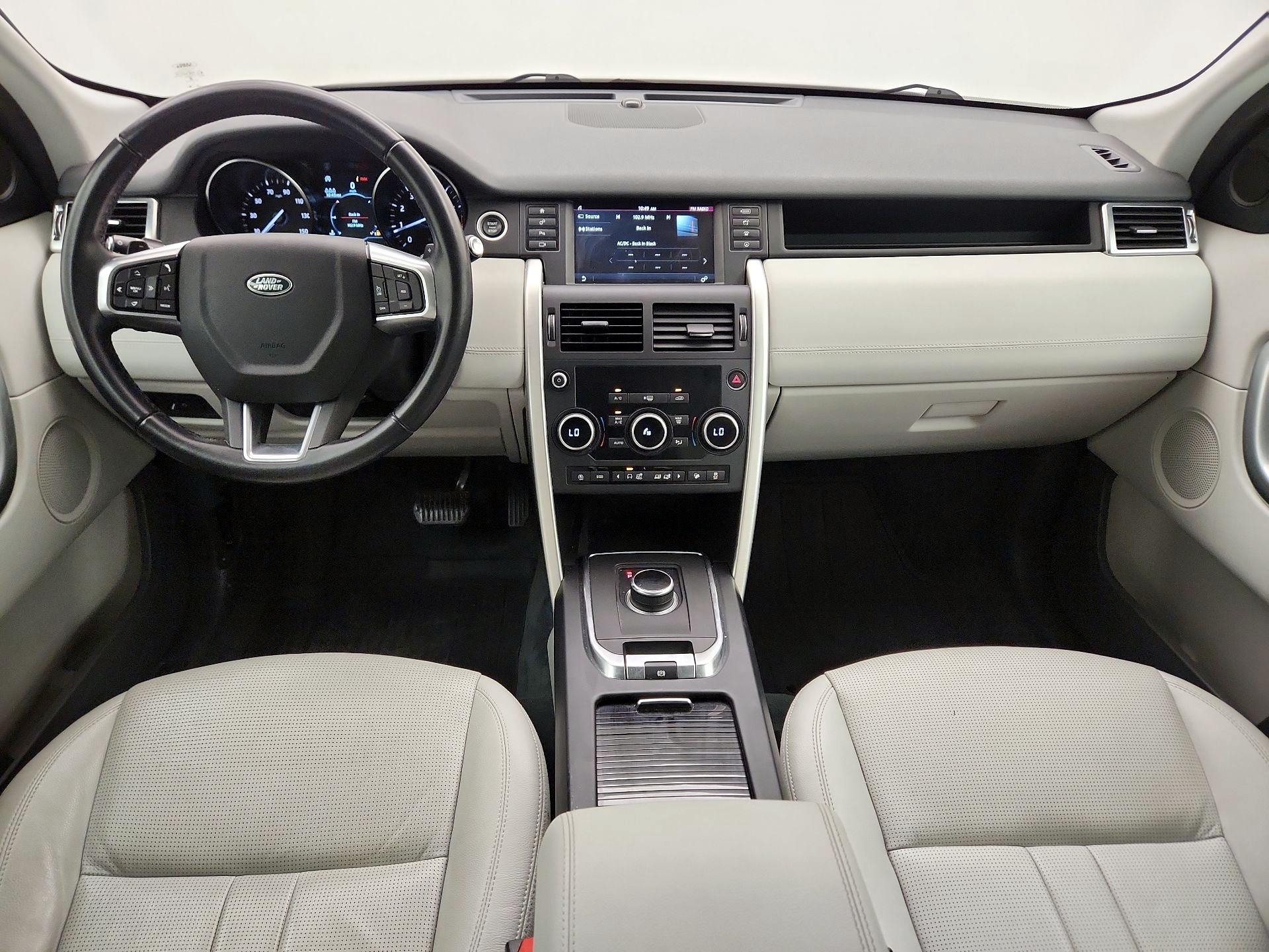 Thumbnail: 2019 Land Rover Discovery Sport - 9