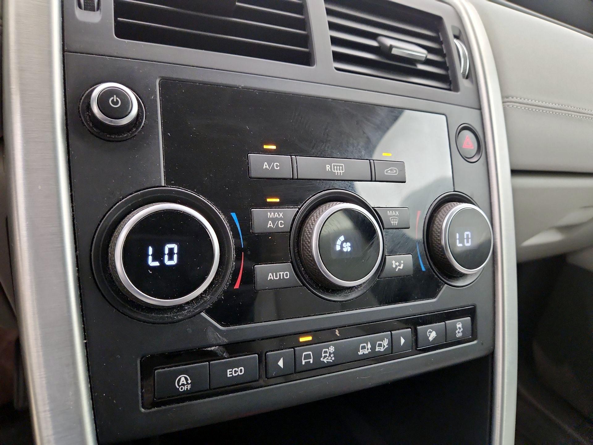 Thumbnail: 2019 Land Rover Discovery Sport - 16