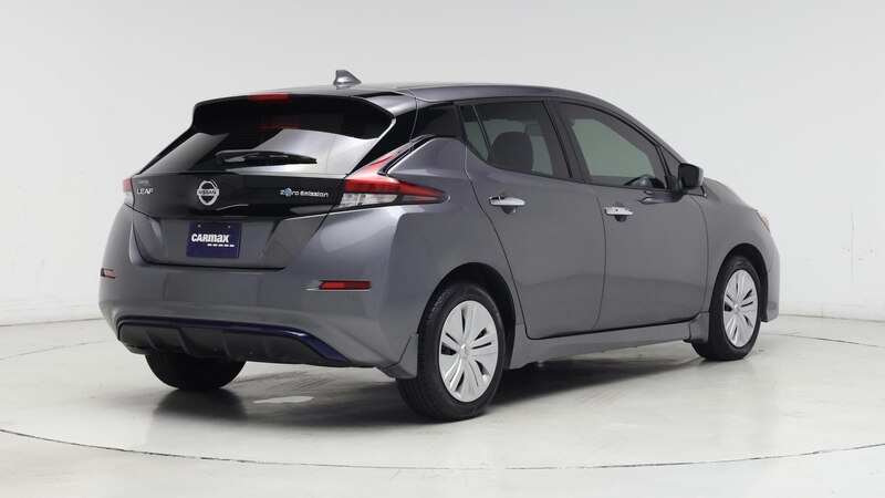 2022 Nissan Leaf S 8