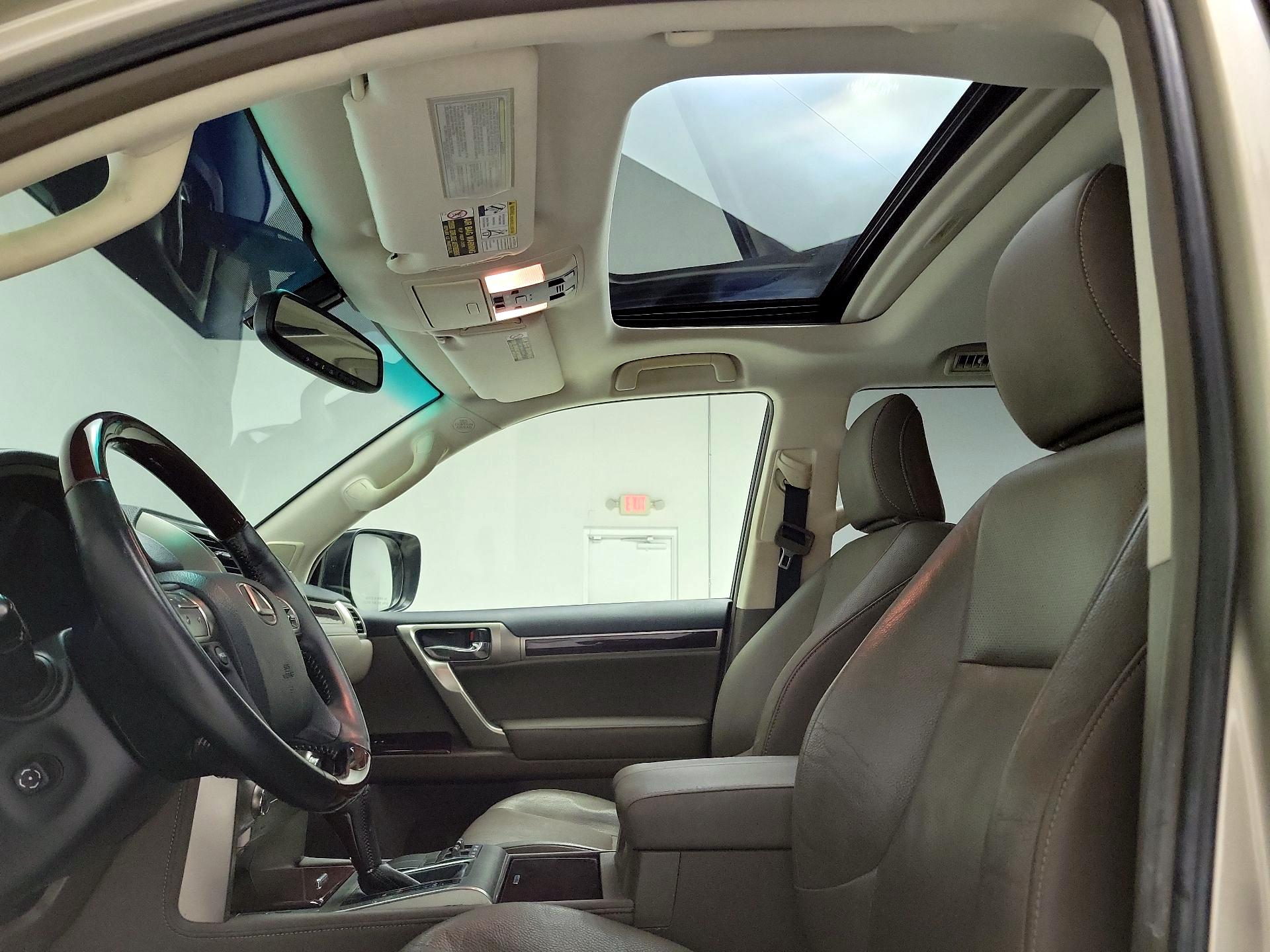 Thumbnail: 2015 Lexus GX - 20